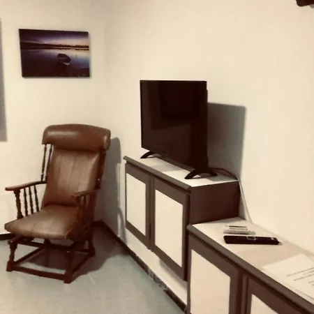La Casa Del Primo Yo Trabajo Y Tu Beneficio